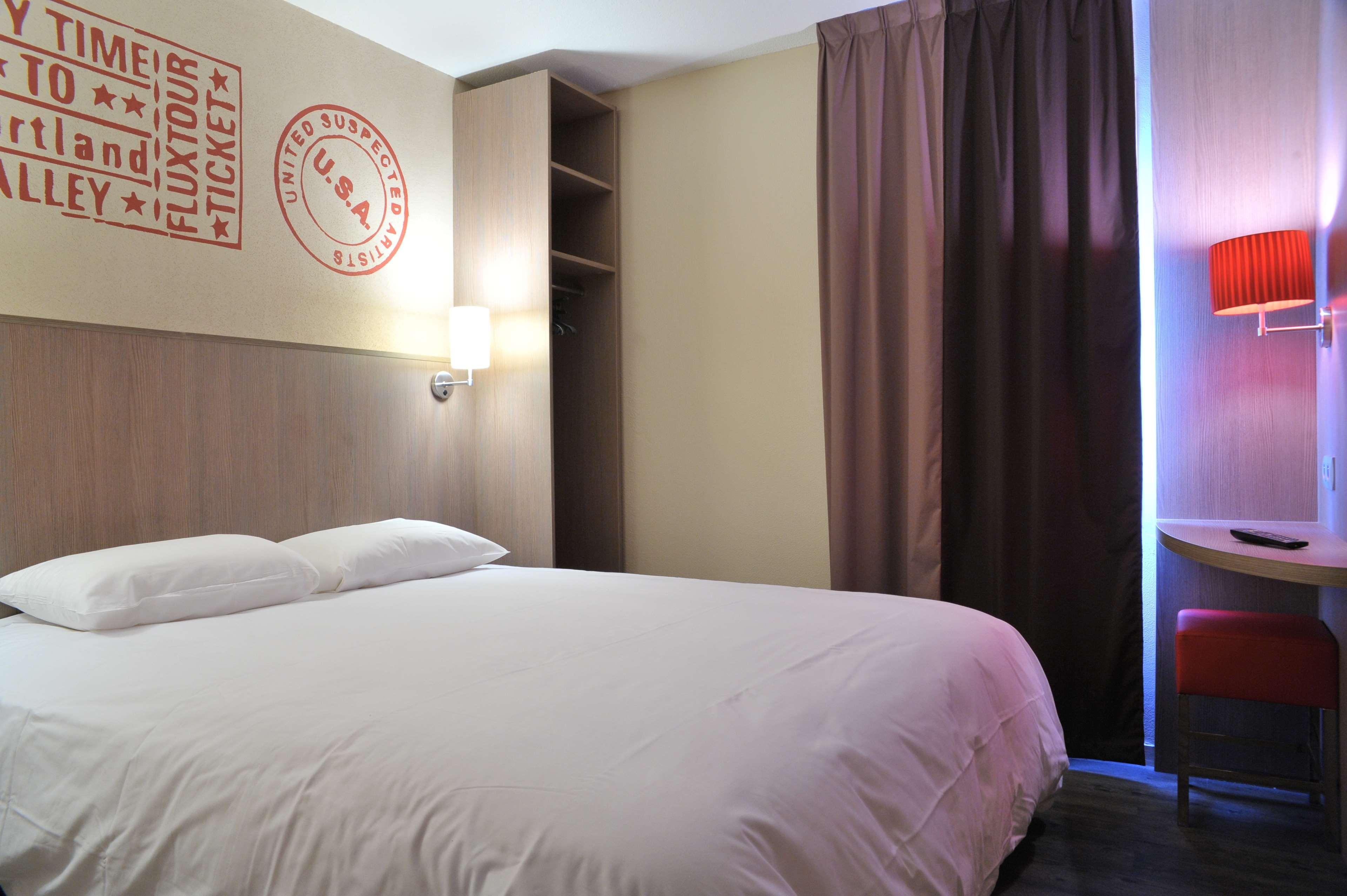 Brit Essentiel Hotel 2*